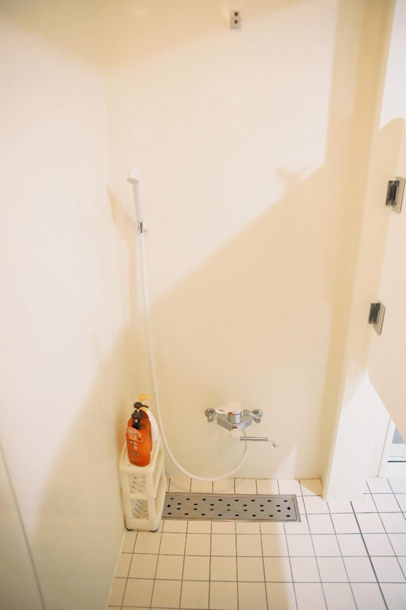 Guesthouse Atelier Ten 民泊アトリエ天 Osaka Exterior photo